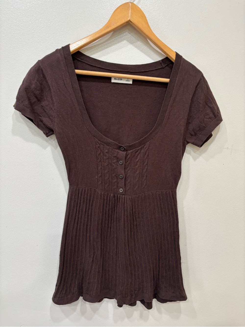 Hollister Henley Babydoll Striped Knit Short Sleeve Top Women’s Size Medium